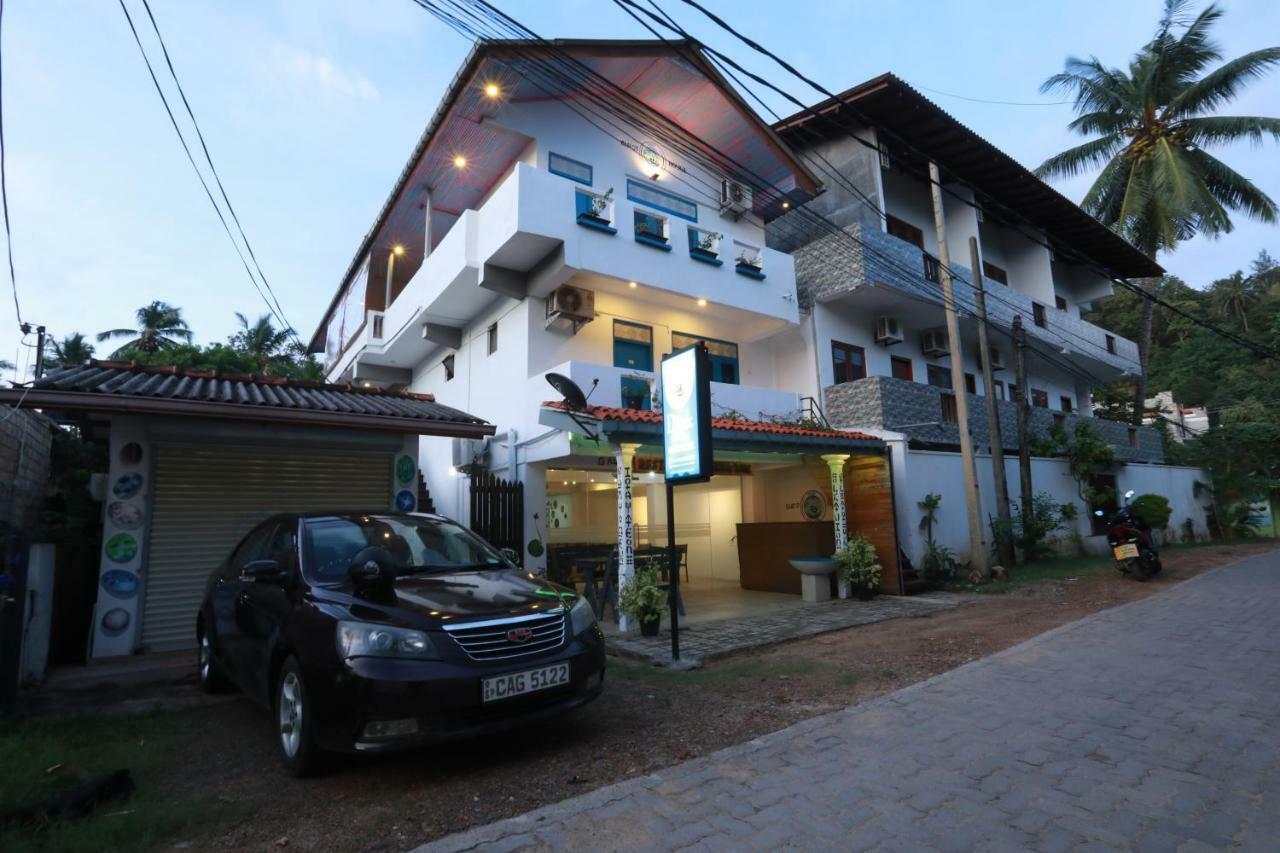Dock Holiday Guest House Unawatuna Ngoại thất bức ảnh